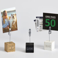 Photo clip / picture holder