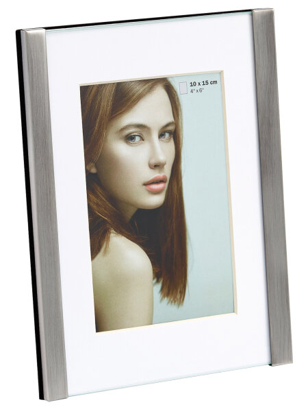 Mette portrait frame